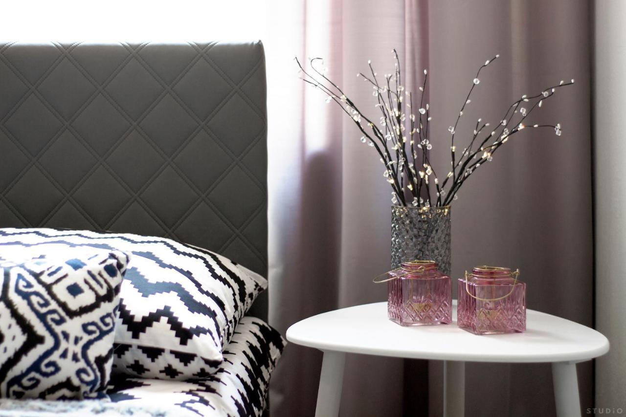 Clicktheflat Hoza Street Apart Rooms وارسو المظهر الخارجي الصورة